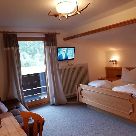 Alpenlandhaus Пфронтен