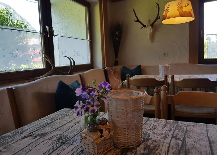 Alpenlandhaus بفرونتن